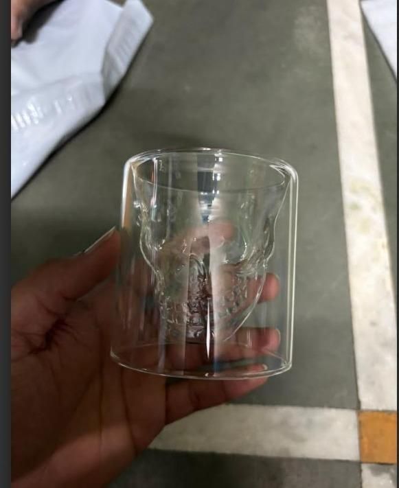 Skull Head Shot Glass – Unique Crystal Skull Whiskey & Shot Glass for Parties, Bars & Gifts